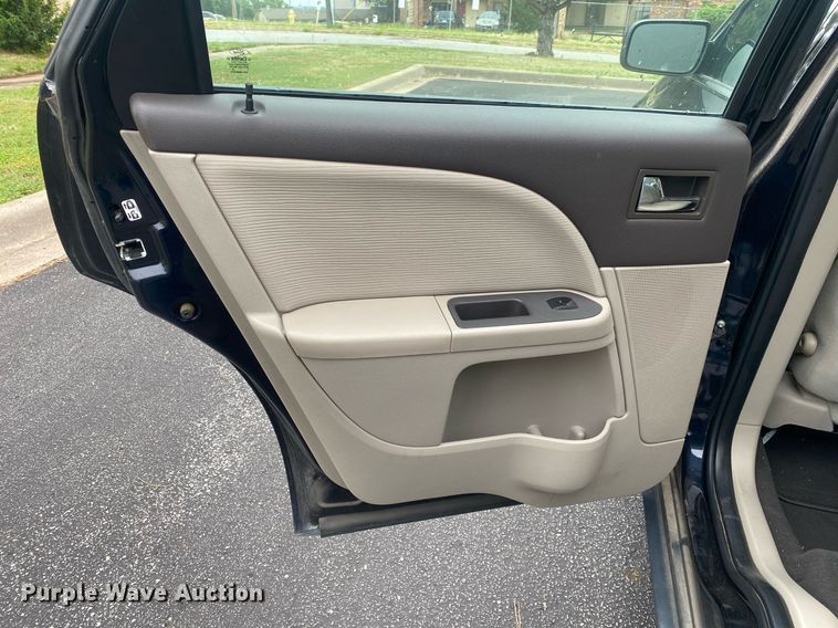 image for item MG9937 2008 Ford Taurus