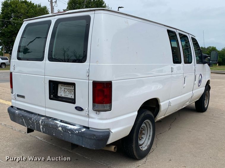 image for item MG9938 2007 Ford E150  van