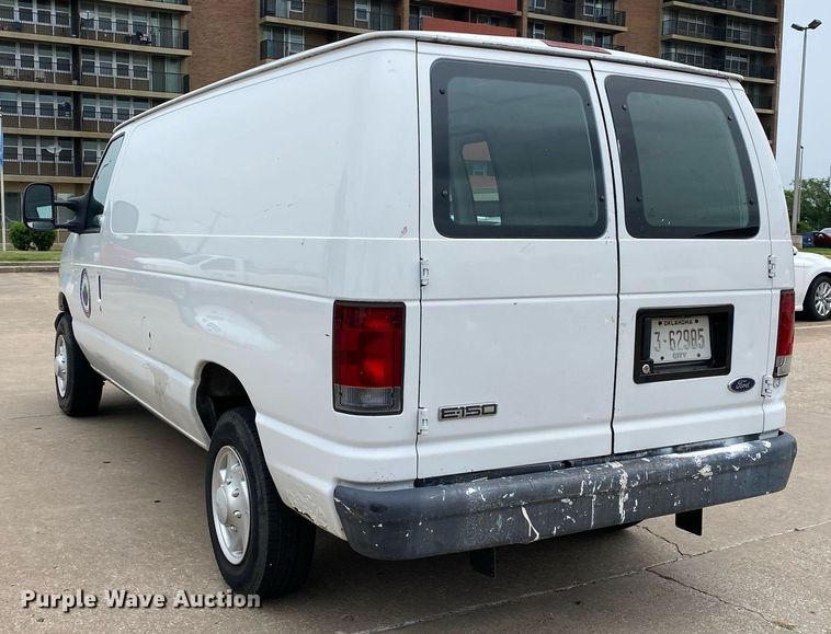 image for item MG9938 2007 Ford E150  van