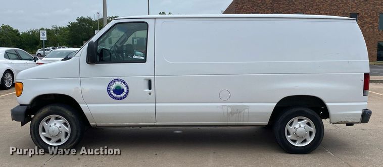 image for item MG9938 2007 Ford E150  van