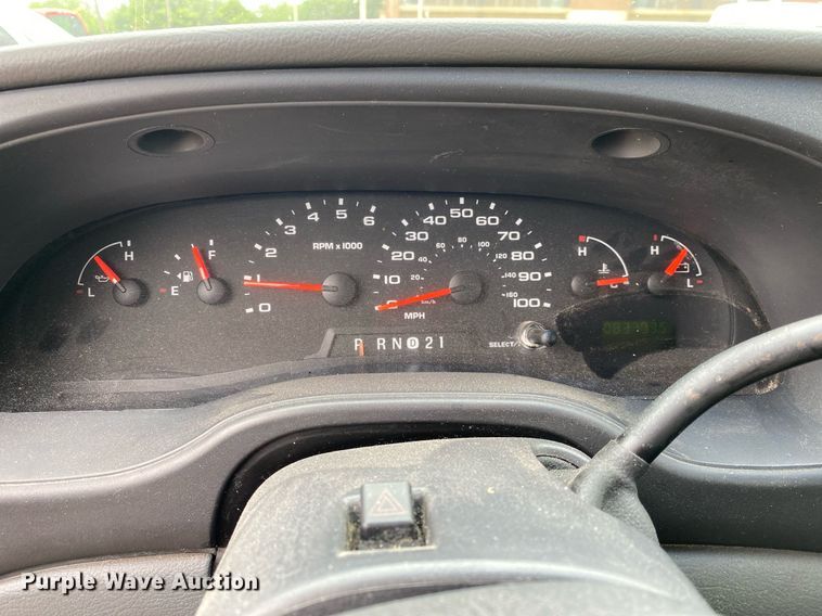 image for item MG9938 2007 Ford E150  van