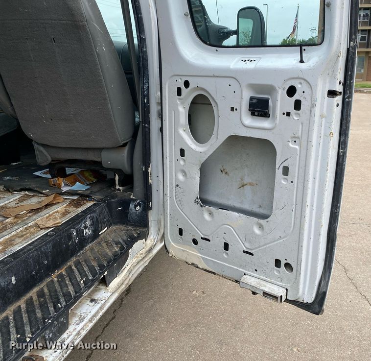 image for item MG9938 2007 Ford E150  van