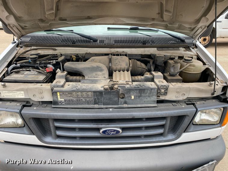 image for item MG9938 2007 Ford E150  van