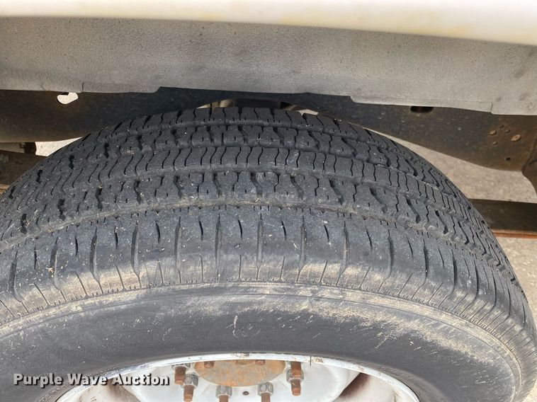 image for item MG9938 2007 Ford E150  van