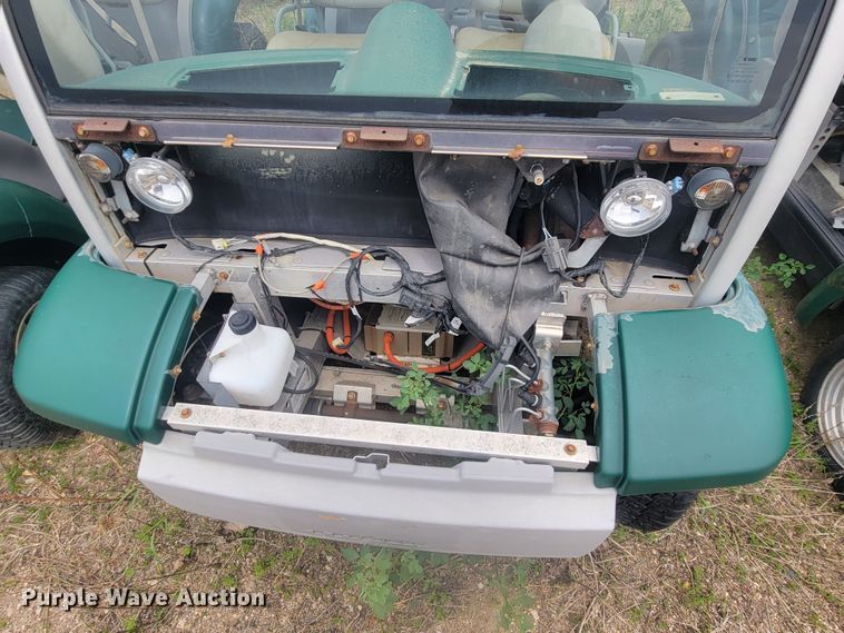 image for item ML9432 (3) 2002 Ford Think golf carts