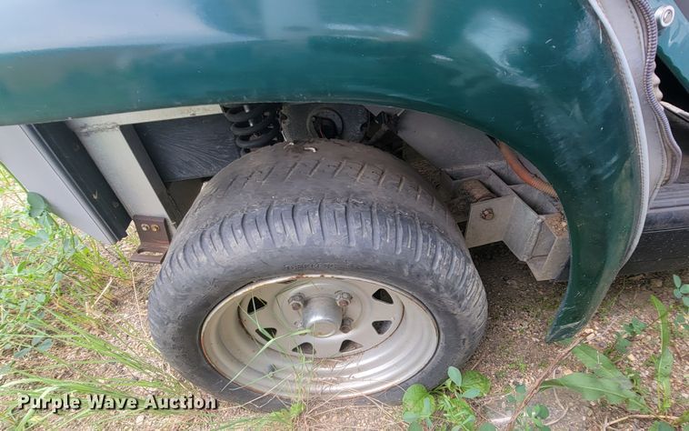 image for item ML9432 (3) 2002 Ford Think golf carts