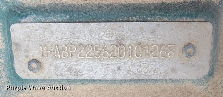 image for item ML9432 (3) 2002 Ford Think golf carts