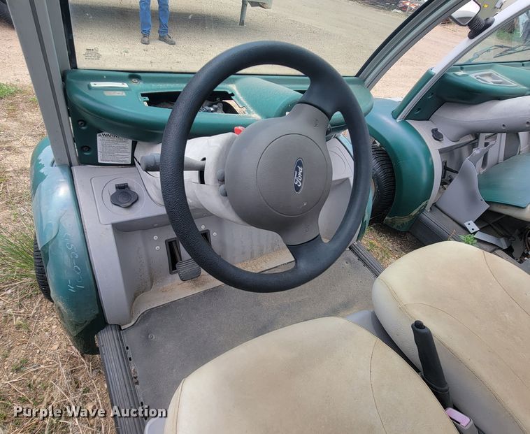 image for item ML9432 (3) 2002 Ford Think golf carts