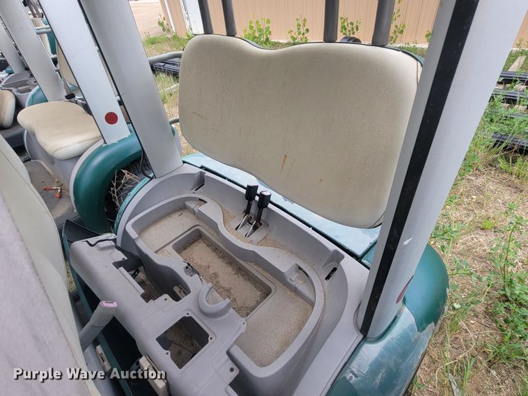 image for item ML9432 (3) 2002 Ford Think golf carts