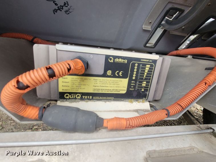 image for item ML9432 (3) 2002 Ford Think golf carts