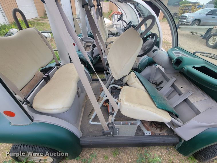 image for item ML9432 (3) 2002 Ford Think golf carts