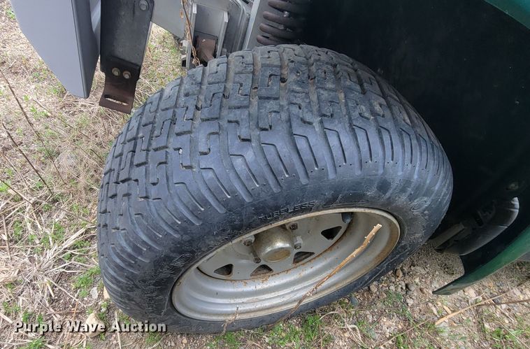 image for item ML9432 (3) 2002 Ford Think golf carts