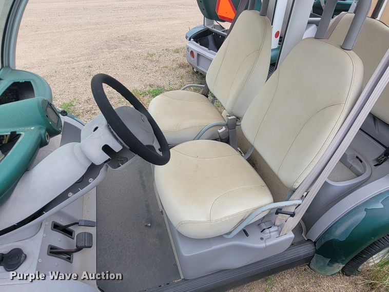 image for item ML9433 (2) 2002 Ford Think golf carts
