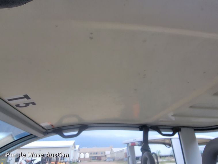 image for item ML9433 (2) 2002 Ford Think golf carts