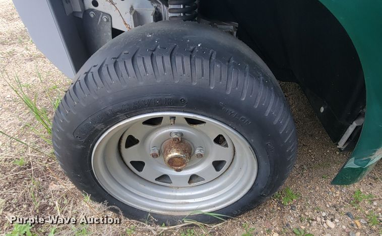 image for item ML9433 (2) 2002 Ford Think golf carts