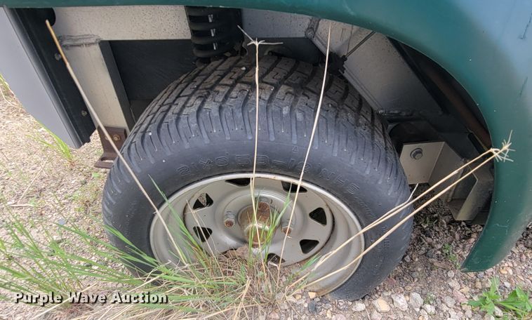 image for item ML9433 (2) 2002 Ford Think golf carts