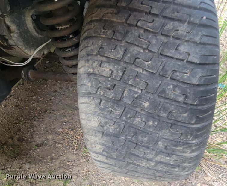 image for item ML9433 (2) 2002 Ford Think golf carts