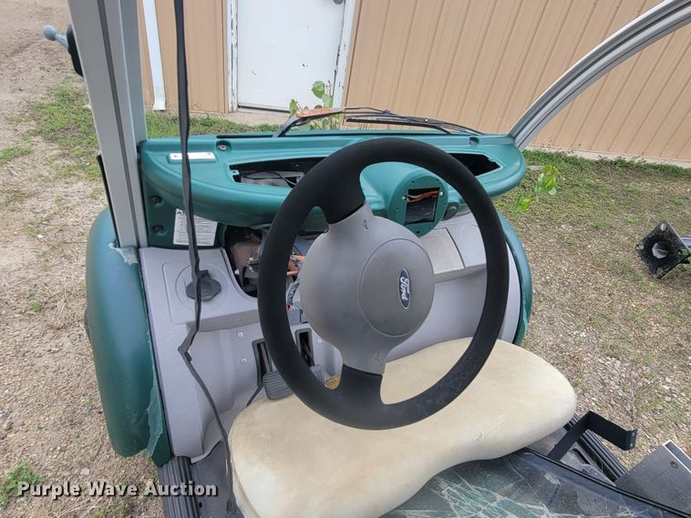 image for item ML9433 (2) 2002 Ford Think golf carts