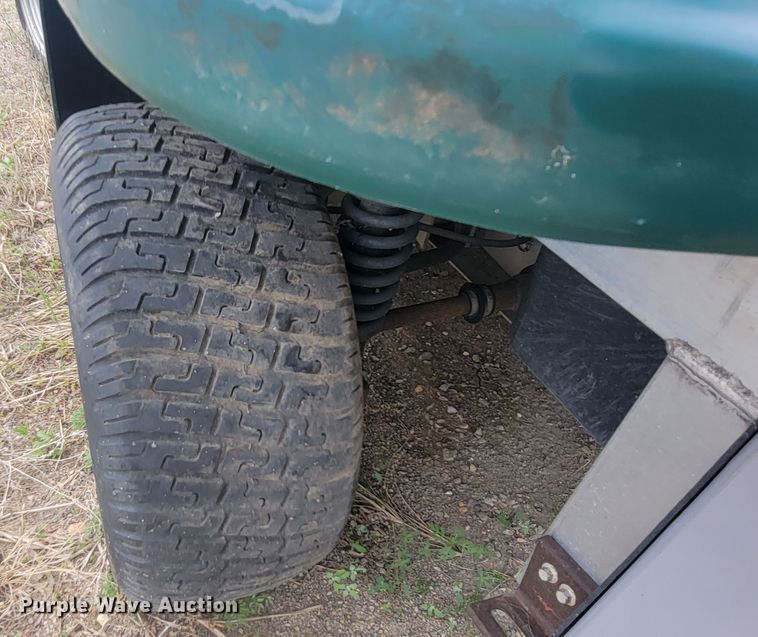 image for item ML9433 (2) 2002 Ford Think golf carts