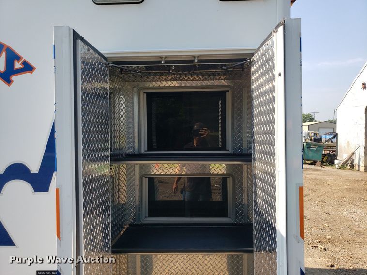 image for item MM9906 2001 Ford Econoline E350 Super Duty  ambulance