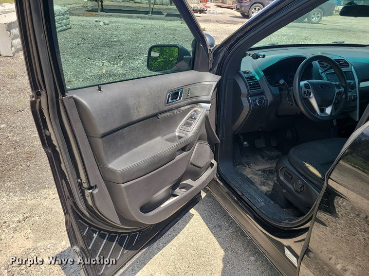 image for item MO9846 2015 Ford Explorer Police Interceptor  SUV