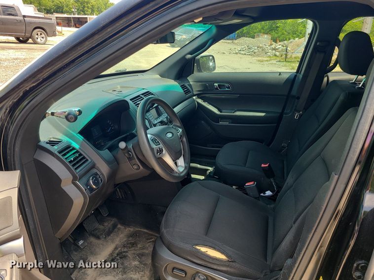 image for item MO9846 2015 Ford Explorer Police Interceptor  SUV