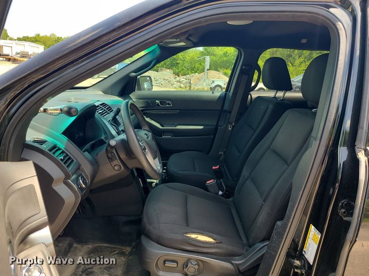 image for item MO9846 2015 Ford Explorer Police Interceptor  SUV