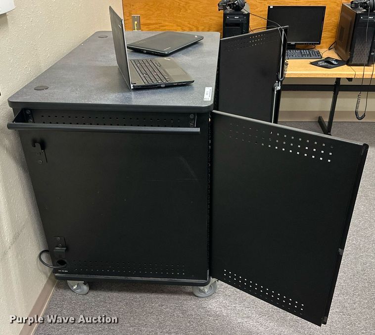 image for item MR9114 (25) Lenovo Thinkpad laptops