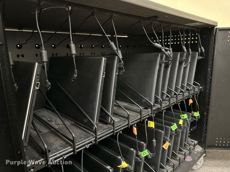 image for item MR9114 (25) Lenovo Thinkpad laptops