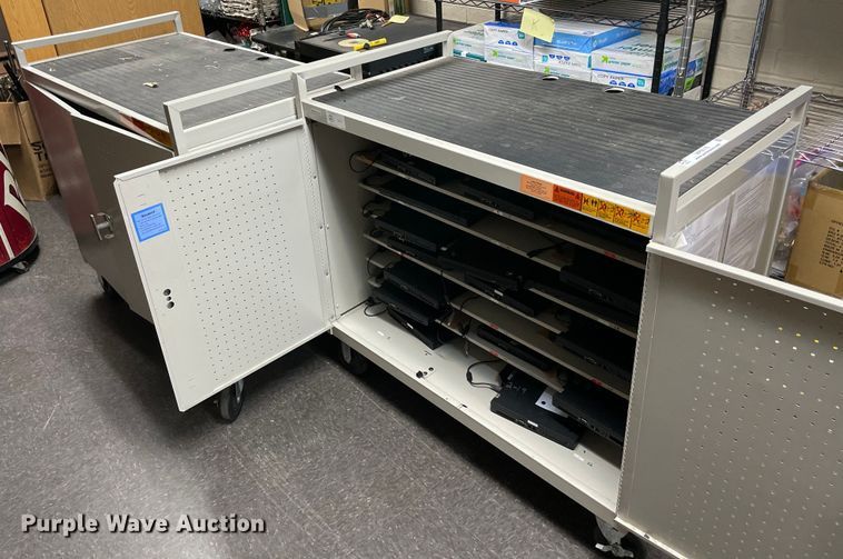 image for item MR9116 (21) Lenovo Thinkpads laptops