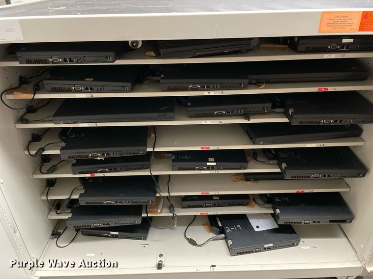 image for item MR9116 (21) Lenovo Thinkpads laptops