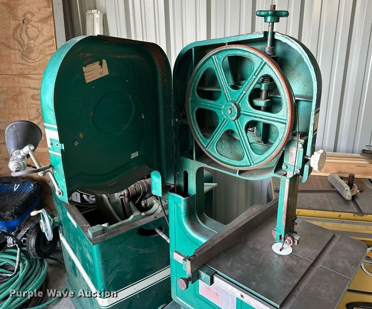 image for item NP9700 Powermatic 141  band saw