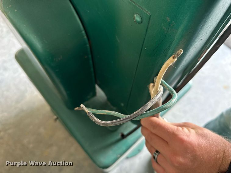 image for item NP9700 Powermatic 141  band saw