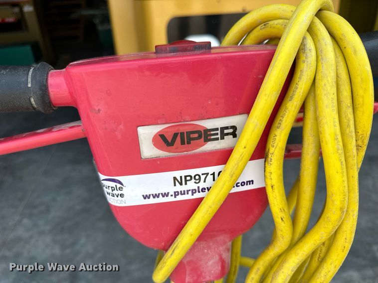 image for item NP9710 2011 Viper VN2015  floor buffer