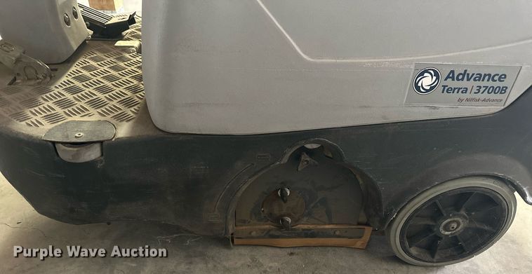 image for item NP9712 Nilfisk Advance Terra 3700B  floor sweeper