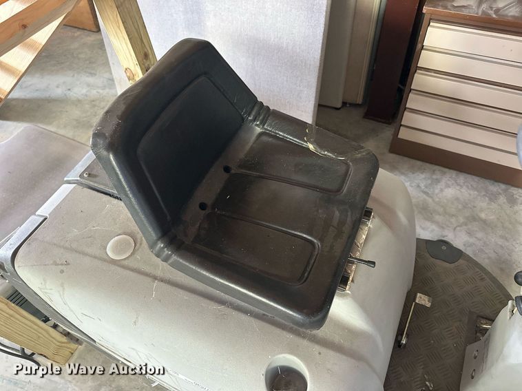 image for item NP9712 Nilfisk Advance Terra 3700B  floor sweeper