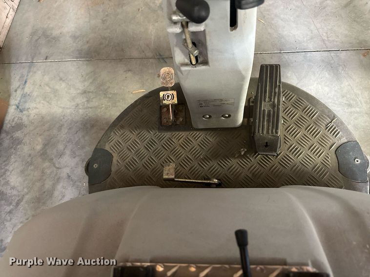 image for item NP9712 Nilfisk Advance Terra 3700B  floor sweeper