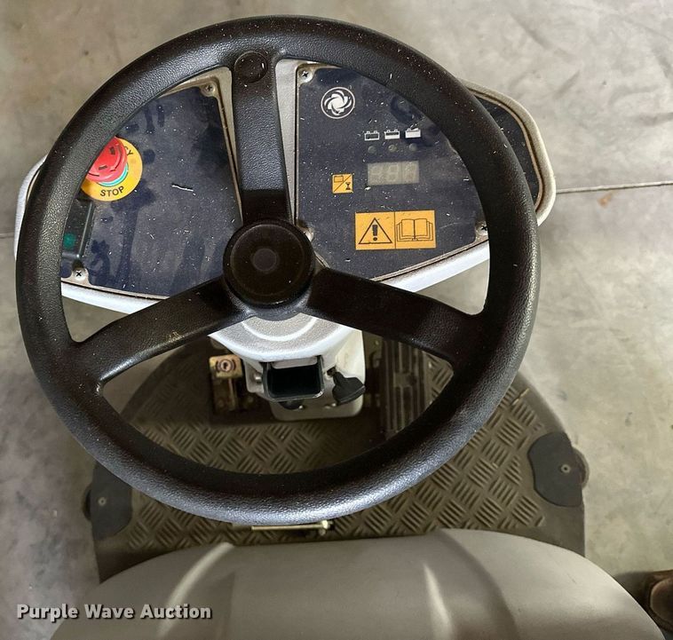 image for item NP9712 Nilfisk Advance Terra 3700B  floor sweeper