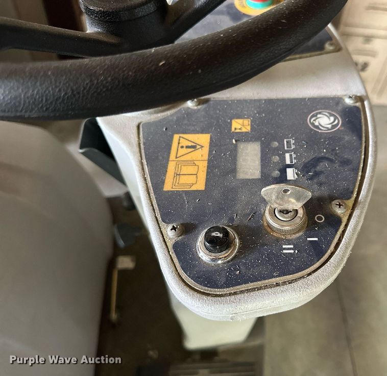 image for item NP9712 Nilfisk Advance Terra 3700B  floor sweeper