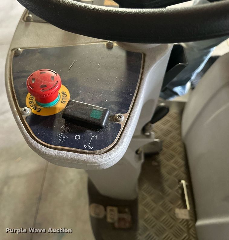 image for item NP9712 Nilfisk Advance Terra 3700B  floor sweeper