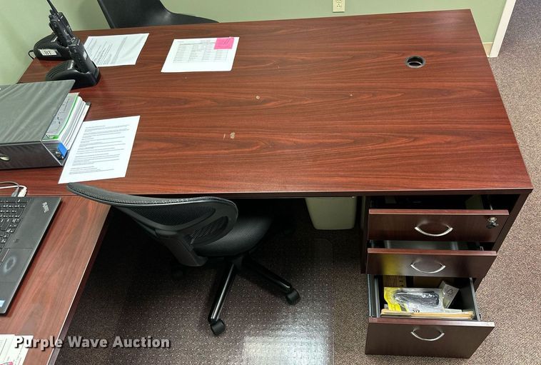 image for item NP9738 Desk