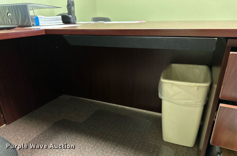 image for item NP9738 Desk