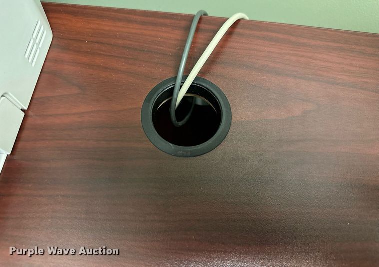 image for item NP9738 Desk