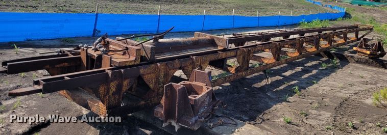 image for item NX9463 Pile driver