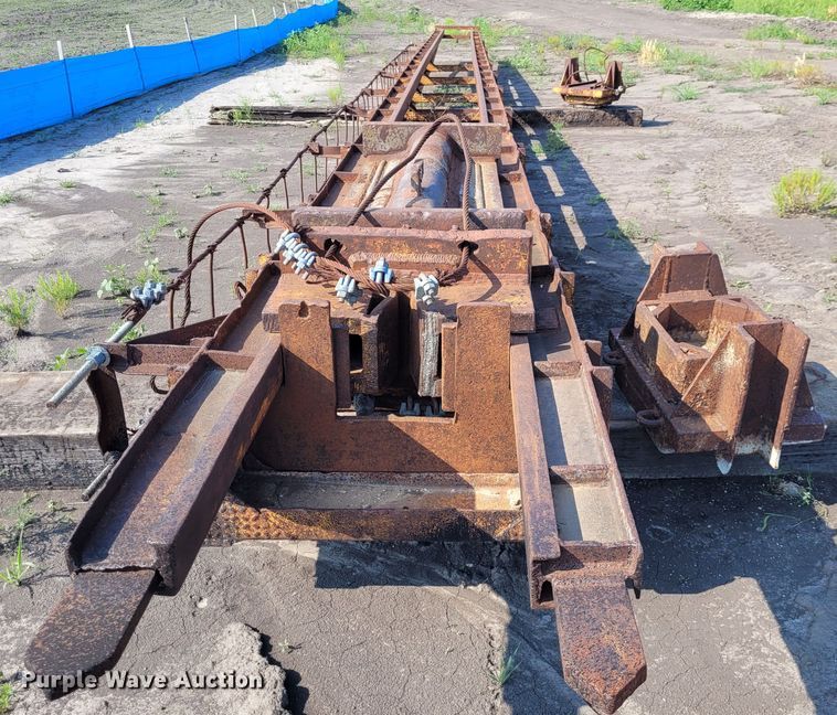 image for item NX9463 Pile driver