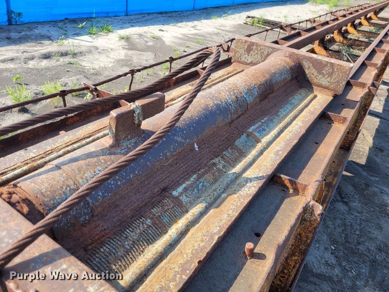 image for item NX9463 Pile driver