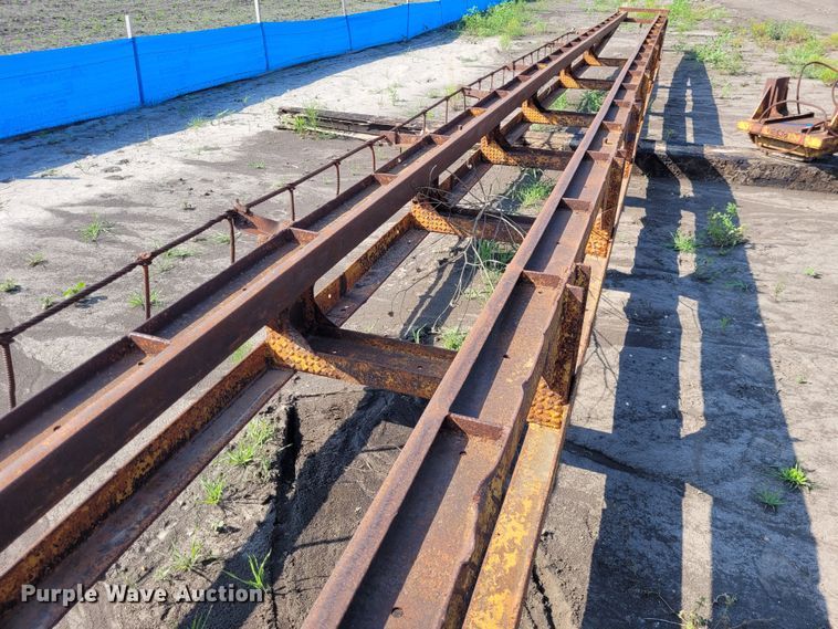 image for item NX9463 Pile driver