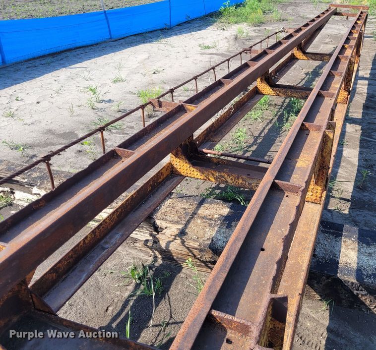 image for item NX9463 Pile driver