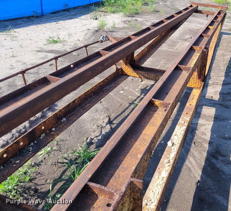 image for item NX9463 Pile driver