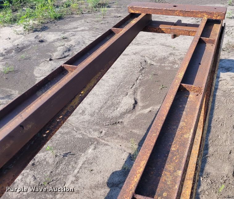 image for item NX9463 Pile driver